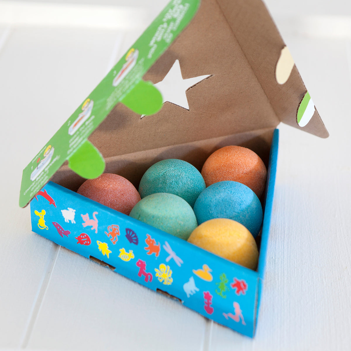 kids bath bomb sprudels 6 colours pack open box